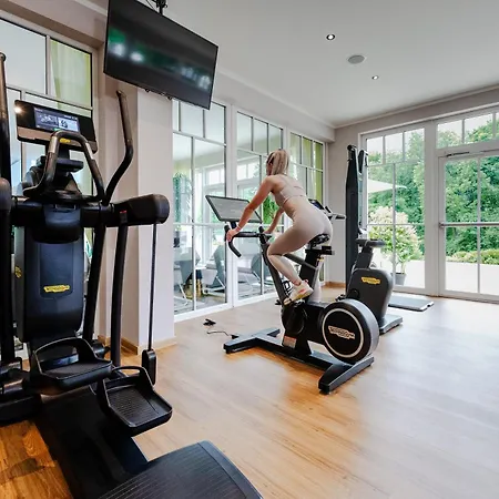 Grandhotel Business-wellness & Gourmet 호텔 5*