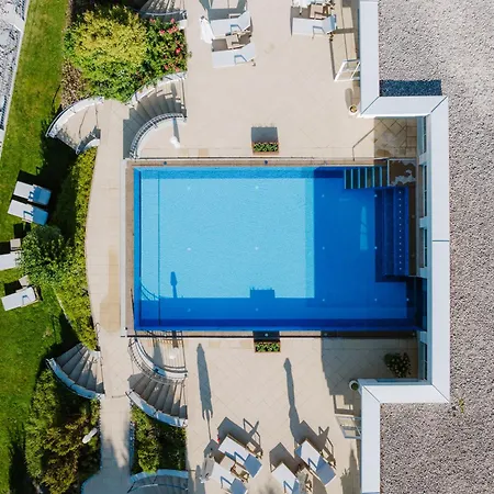 Grandhotel Business-wellness & Gourmet Otel 5*