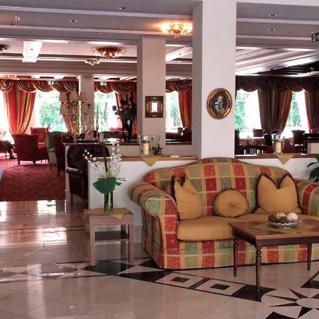 Grandhotel Business-wellness & Gourmet Hotel
