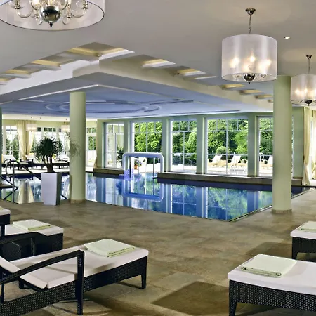 호텔 Grandhotel Business-wellness & Gourmet 5*