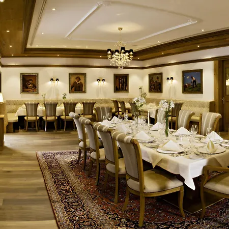 Grandhotel Business-wellness & Gourmet 호텔