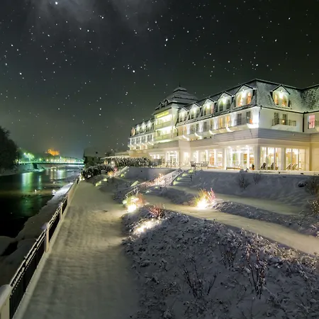 酒店 Grandhotel Business-wellness & Gourmet