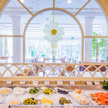 Grandhotel Business-wellness & Gourmet Otel 5*