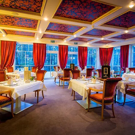 Grandhotel Business-wellness & Gourmet 5* Lienz