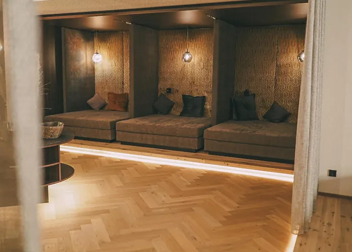 Grandhotel Business-wellness & Gourmet Hotel Lienz