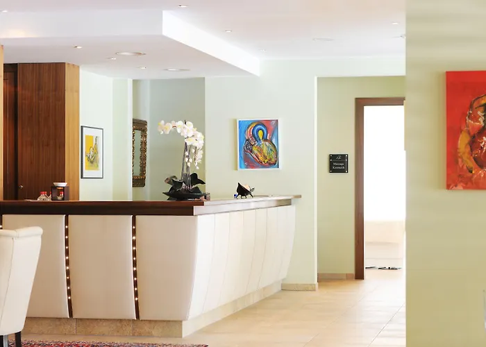 Grandhotel Business-wellness & Gourmet Otel Lienz