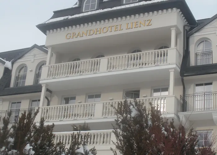 فندق Grandhotel Business-wellness & Gourmet