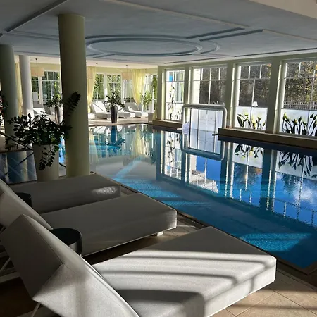Grandhotel Business-wellness & Gourmet Hotel Lienz